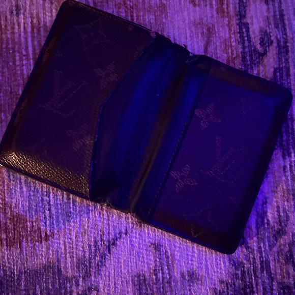 Louis Vuitton Monogram Wallet - Picture 5 of 5
